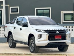 MITSUBISHI TRITON DUAL CAB 2.4 GLS MT 4WD (AB/ABS) ปี2022 ราคา599,000บาท