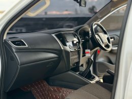 MITSUBISHI TRITON DUAL CAB 2.4 GLS MT 4WD (AB/ABS) ปี2022 ราคา599,000บาท