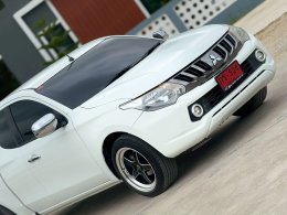 MITSUBISHI TRITON EXT. CAB 2.5 GLX MT (AB/ABS) ปี2018 ราคา299,000บาท