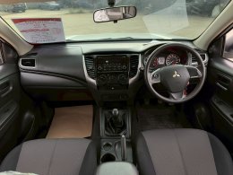 MITSUBISHI TRITON EXT. CAB 2.5 GLX MT (AB/ABS) ปี2019 ราคา349,000บาท