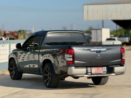 MITSUBISHI TRITON EXT. CAB  2.5 GLX MT (AB/ABS)  ปี2021 ราคา439,000บาท