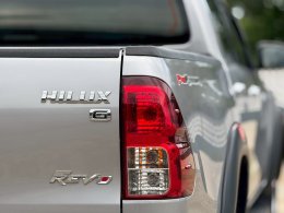 TOYOTA HILUX REVO DUAL CAB 2.4 PRERUNNER G AT ปี2017 ราคา549,000บาท