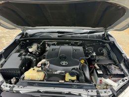 TOYOTA HILUX REVO DUAL CAB 2.4 PRERUNNER G AT ปี2017 ราคา549,000บาท