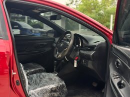 TOYOTA YARIS 2015 ราคา259,000