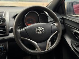 TOYOTA YARIS 2015 ราคา259,000