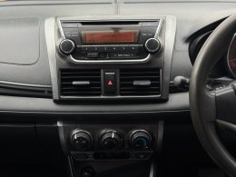 TOYOTA YARIS 2015 ราคา259,000