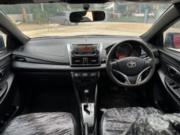 TOYOTA YARIS 2015 ราคา259,000