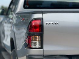 TOYOTA HILUX REVO CAB 2.4 PRERUNNER AT (AB|ABS) ปี2018 ราคา579,000บาท