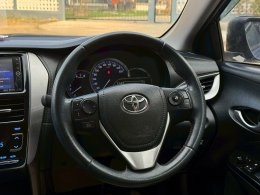 TOYOTA YARIS ATIV 1.2 CVT AT ปี2017 ราคา369,000บาท