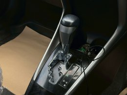 TOYOTA YARIS ATIV 1.2 CVT AT ปี2017 ราคา369,000บาท