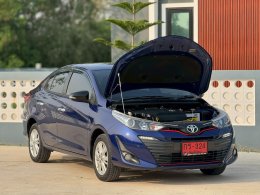 TOYOTA YARIS ATIV 1.2 CVT AT ปี2017 ราคา369,000บาท