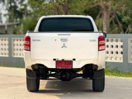 MITSUBISHI TRITON DUAL CAB 2.4 GLS LTD PLUS MT ปี2017 ราคา399,000บาท