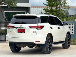 TOYOTA FORTUNER 2.4V ปี2018 ราคา859,000 บาท