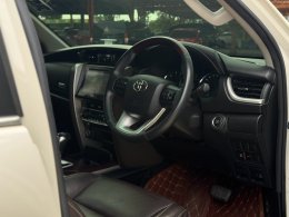 TOYOTA FORTUNER 2.4V ปี2018 ราคา859,000 บาท