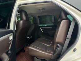 TOYOTA FORTUNER 2.4V ปี2018 ราคา859,000 บาท