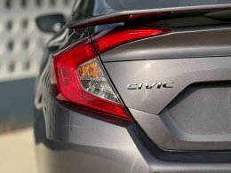 HONDA CIVIC 1.8 E I-VTEC CVT FC (AB/ABS) ปี2017 ราคา529,000บาท
