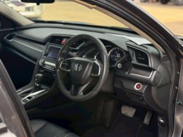 HONDA CIVIC 1.8 E I-VTEC CVT FC (AB/ABS) ปี2017 ราคา529,000บาท