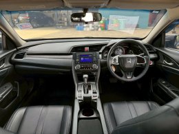 HONDA CIVIC 1.8 E I-VTEC CVT FC (AB/ABS) ปี2017 ราคา529,000บาท