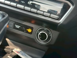 ISUZU D-MAX CAB 4 3.0 VCROSS M 4WD AT ปี2021 ราคา749,000บาท