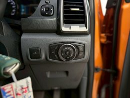 FORD RANGER DUAL CAB 2.2 HI-RIDER WILDTRAK AT ปี2018 ราคา529,000บาท