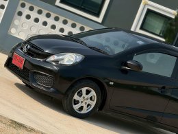 HONDA BRIO 1.2 V CVT HATCH ปี2017 ราคา 229,000บาท