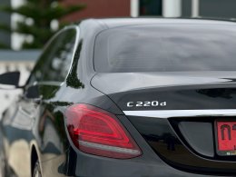 MERCEDES-BENZ C220D 2.0 AVANTGARDE ปี2021 ราคา1,290,000บาท