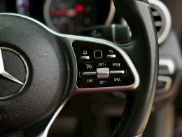 MERCEDES-BENZ C220D 2.0 AVANTGARDE ปี2021 ราคา1,290,000บาท