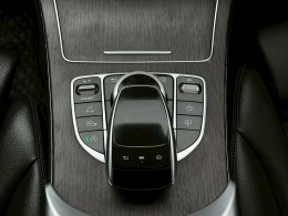 MERCEDES-BENZ C220D 2.0 AVANTGARDE ปี2021 ราคา1,290,000บาท