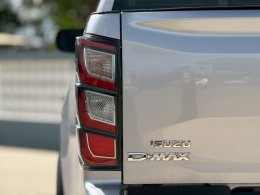 ISUZU D-MAX CAB4 1.9 HI-LANDER Z (AB/ABS) AT ปี2023 ราคา769,000บาท