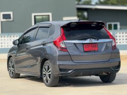 HONDA JAZZ 1.5 RS+ I-VTEC CVT HATCH AT ปี2019 ราคา539,000บาท