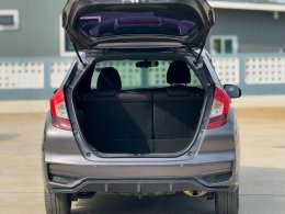 HONDA JAZZ 1.5 RS+ I-VTEC CVT HATCH AT ปี2019 ราคา539,000บาท