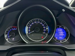 HONDA JAZZ 1.5 RS+ I-VTEC CVT HATCH AT ปี2019 ราคา539,000บาท