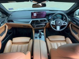 BMW 520D M SPORT LCI Minor Change ปี2022 ราคา1,990,000บาท