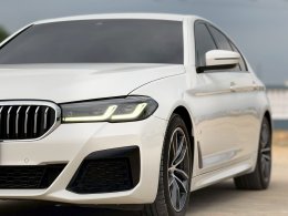 BMW 520D M SPORT LCI Minor Change ปี2022 ราคา1,990,000บาท