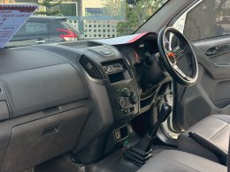 ISUZU D-MAX SPARK 3.0 S DDI (AB) MT ปี2018 ราคา399,000บาท