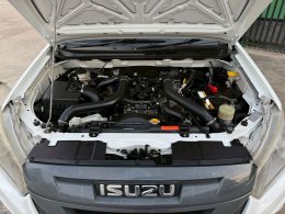 ISUZU D-MAX SPARK 3.0 S DDI (AB) MT ปี2018 ราคา399,000บาท