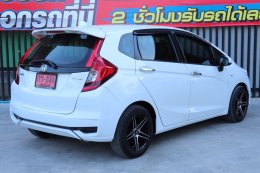 HONDA	JAZZ1.5 S I-VTEC CVT HATC ปี2018ราคา549,000บาท