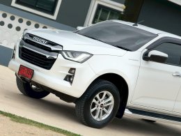 ISUZU D-MAX CAB4 1.9 HI-LANDER  ปี2020 ราคา599,000บาท