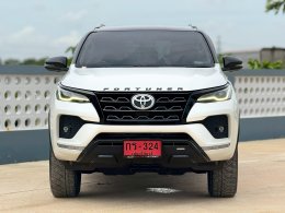 TOYOTA FORTUNER 2.4 V (AB/ABS) AT ปี2021 ราคา989,000บาท