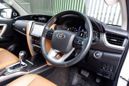 TOYOTA FORTUNE 2.8 V 4WD NAVI 2015 มือสอง 