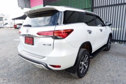 TOYOTA FORTUNE 2.8 V 4WD NAVI 2015 มือสอง 