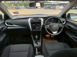 TOYOTA YARIS ATIV 1.2E ปี2018 ราคา359000บาท