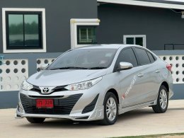 TOYOTA YARIS ATIV 1.2E ปี2018 ราคา359000บาท