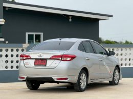 TOYOTA YARIS ATIV 1.2E ปี2018 ราคา359000บาท
