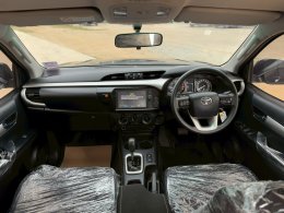 TOYOTA HILUX REVO DUALCAB 2.4 ปี2020 ราคา629,000บาท