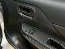 MITSUBISHI TRITON CAB2.5MT ปี2020 ราคา329,000