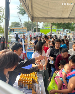 Paradise Ex Company participated Ceremony of end of the Buddhist Lent, Pathum Thani Province