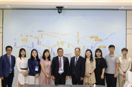 A delegation from educational institutions under the Office of the Vocational Education Commission discussed cooperation in vocational education with several vocational colleges in Guangxi Province