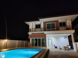 Royale Pool Villa 8