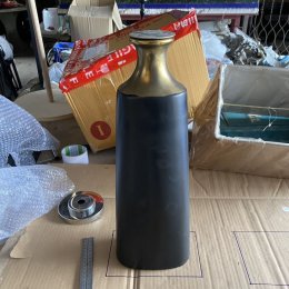 แจกันธรรมดาๆ มาประกอบเป็นโคมไฟตกแต่งบ้าน ด้วยขั้นตอนง่ายๆ